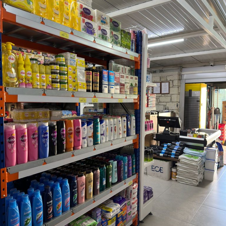 Alaçatı  Çeşme İzmir  Poşet, Bardak, Kağıt, Saklama kabı, Köpük tabak, Peçete, Deterjan, Soğuk içecek, Kahve ve Çay çeşitleri, Kişisel bakım,Kolonya ve Dezenfektan